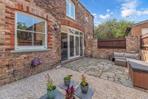 Photo 17- click for photo gallery